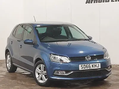 Käytetty VW Polo Match 90 HP (66 kW) 2016 Sininen Viistoperä