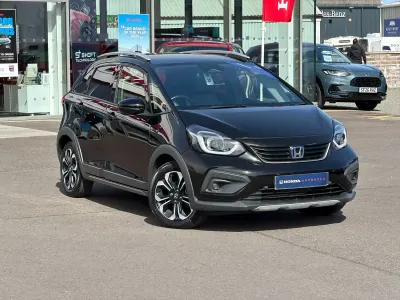 Używany Honda Jazz Hybrid 109 KM (80 kW) 2021 Czarny Hatchback