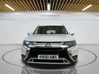 Używany Mitsubishi Outlander 150 KM (110 kW) 2018 Biały SUV