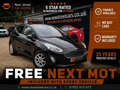 Used Ford Fiesta Zetec 70 HP (51 kW) 2019 Black Hatchback