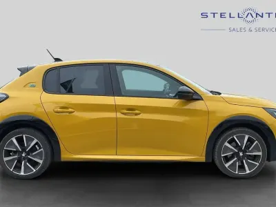 Used Peugeot e-208 Premium 98 kW (134 HP) 2022 Yellow Hatchback