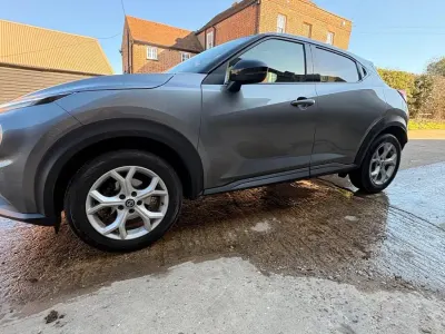 Used Nissan Juke N-Connecta 117 HP (86 kW) 2019 Grey SUV
