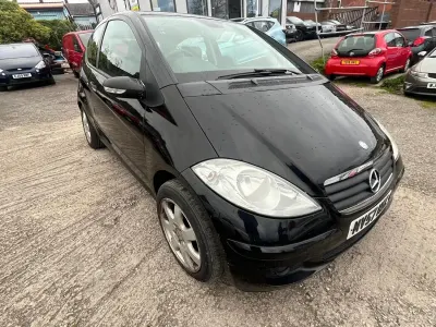 Begagnad Mercedes A160 Classic 2008 Svart Halvkombi