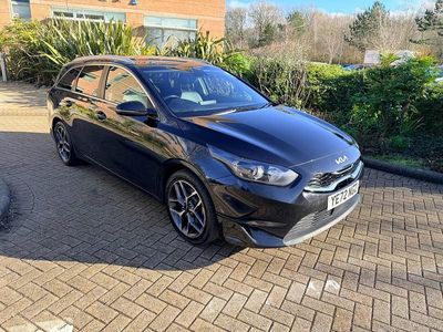 Black Used 2022 Kia Ceed Hatchback | £9,994 (Super price)