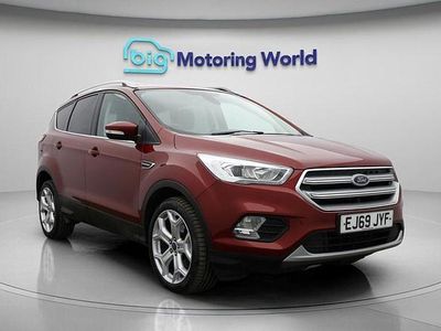 Used Ford Kuga Titanium 150 HP (110 kW) 2019 Red SUV