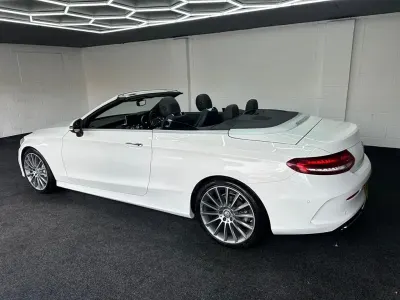 Second-hand Mercedes C200 AMG line 184 CP (135 kW) 2016 Alb Cabrio