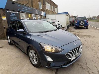 Used Ford Focus Zetec 95 HP (69 kW) 2019 Blue Hatchback