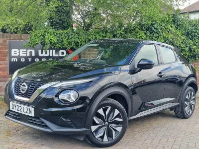 Używany Nissan Juke Acenta 114 KM (83 kW) 2022 Czarny SUV