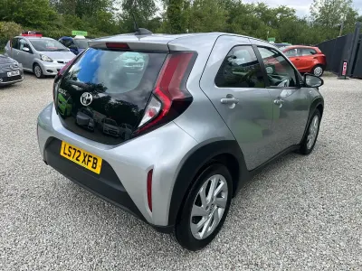Used Toyota Aygo X PURE 72 HP (52 kW) 2022 Silver SUV