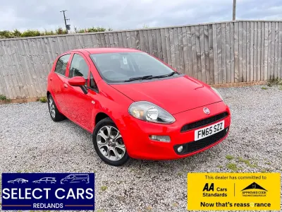 Used Fiat Punto Easy Plus 69 HP (50 kW) 2015 Red Hatchback