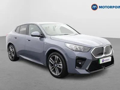 Usado BMW iX2 M Sport 150 kW (204 HP) 2024 Cinzento SUV