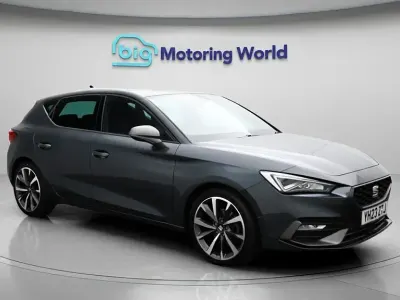 Second-hand Seat Leon FR Sport 130 CP (95 kW) 2023 Gri Hatchback