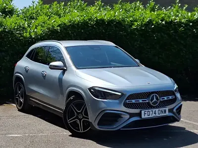 Used Mercedes GLA200 Executive 163 HP (119 kW) 2025 Silver SUV