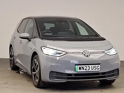 Begagnad VW ID.3 Pro Performance 150 kW (204 HK) 2023 Grå Halvkombi