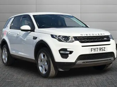 Used Land Rover Discovery Sport SE 148 HP (108 kW) 2017 Fuji white SUV