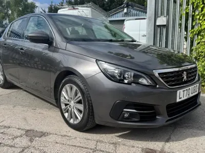 Gebraucht Peugeot 308 Allure 2021 Grau Kleinwagen