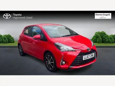 Begagnad Toyota Yaris 2018 Röd Halvkombi