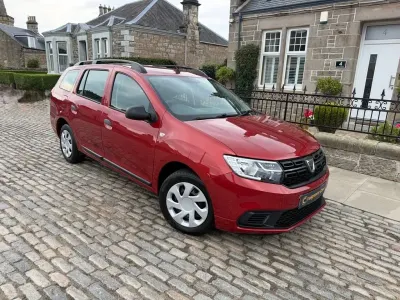 Used Dacia Logan MCV Essentiel 90 HP (66 kW) 2019 Red Estate