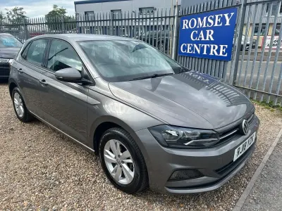 Begagnad VW Polo SE 95 HK (69 kW) 2018 Grå Halvkombi