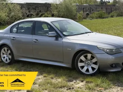 Usado BMW 525 M Sport 177 CV (130 kW) 2007 Gris Berlina