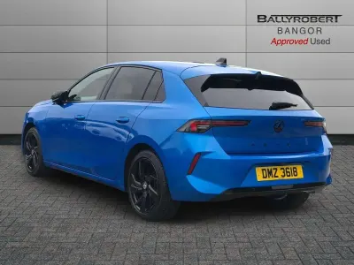 Gebraucht Vauxhall Astra S 130 PS (95 kW) 2024 Blau Kleinwagen