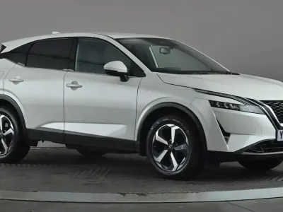 Used Nissan Qashqai N-Connecta 158 HP (116 kW) 2022 White SUV