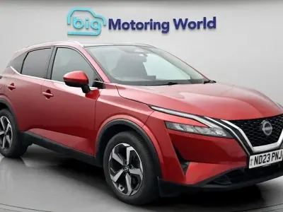Used Nissan Qashqai N-Connecta 140 HP (102 kW) 2023 Red SUV