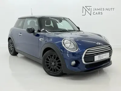 Begagnad Mini Cooper Hatch 2014 Blå Halvkombi