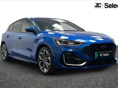 Used Ford Focus ST-Line 153 HP (112 kW) 2023 Blue Hatchback
