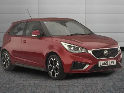 Used MG MG3 Exclusive 106 HP (77 kW) 2019 Red Hatchback