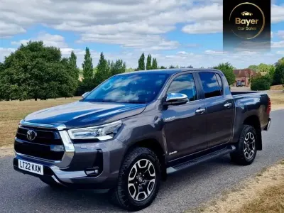 Used Toyota HiLux Luxury 201 HP (147 kW) 2022 Grey Pickup
