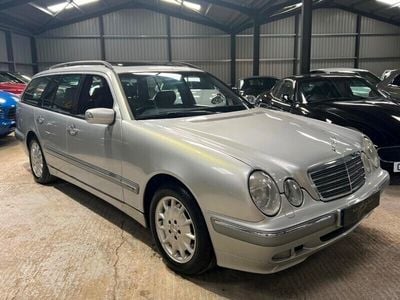 Used Mercedes E280 Elegance 205 HP (150 kW) 2002 Silver Estate
