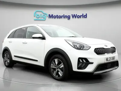 Used Kia Niro 139 HP (102 kW) 2021 White SUV