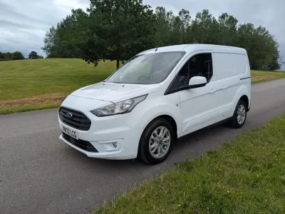 Used Ford Transit Connect Limited 120 HP (88 kW) 2022 White MPV