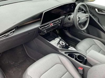 Used Kia Niro 135 HP (99 kW) 2025 White SUV