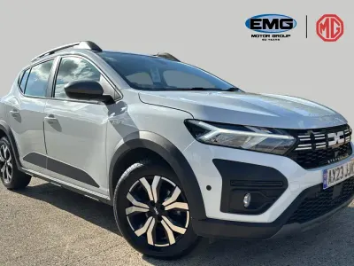 Used Dacia Sandero Journey 90 HP (66 kW) 2023 White Hatchback