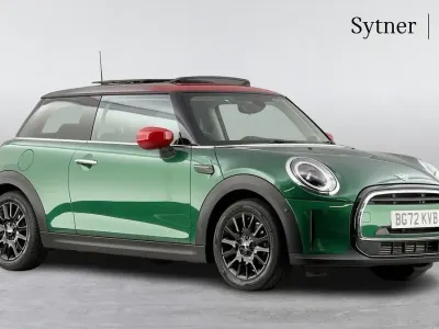 Usado Mini Cooper Classic 134 CV (98 kW) 2022 Verde Utilitario