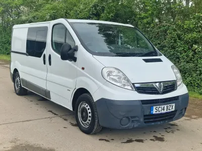Używany Vauxhall Vivaro 115 KM (84 kW) 2014 Biały Minivan