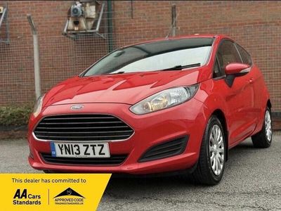 Used Ford Fiesta Style 82 HP (60 kW) 2013 Red Hatchback