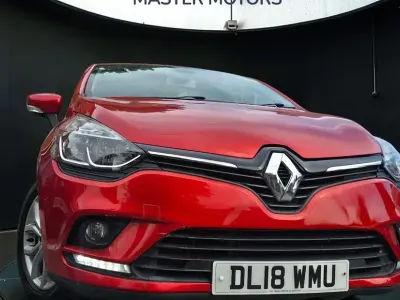 Used Renault Clio Dynamique 90 HP (66 kW) 2018 Red Hatchback
