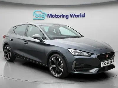 Usado Cupra Leon 150 CV (110 kW) 2024 Gris Utilitario