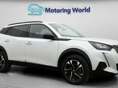 Used Peugeot 2008 Allure+ 101 HP (74 kW) 2023 White SUV