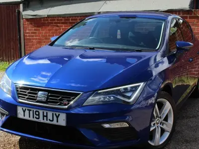 Used Seat Leon FR 130 HP (95 kW) 2019 Blue Hatchback