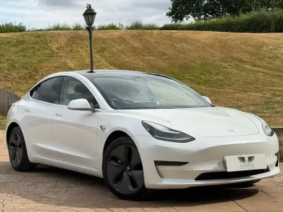 Used Tesla Model 3 Long Range AWD 366 kW (498 HP) 2020 White Sedan