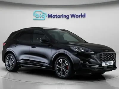 Usado Ford Kuga ST-Line 190 CV (139 kW) 2023 Negro SUV