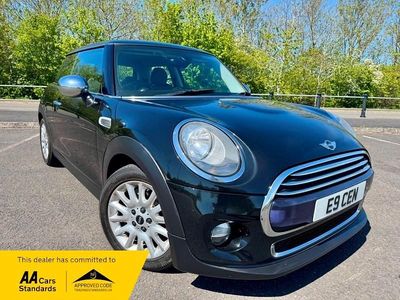 Begagnad Mini Cooper Hatch 2014 Svart Halvkombi