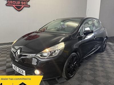 Used Renault Clio IV Dynamique 90 HP (66 kW) 2015 Hatchback