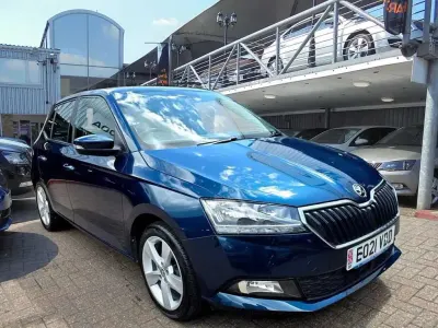 Used Skoda Fabia SE L 94 HP (69 kW) 2021 Petrol blue metallic Hatchback
