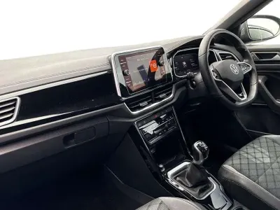 Used VW T-Roc R-line 150 HP (110 kW) 2023 Blue SUV