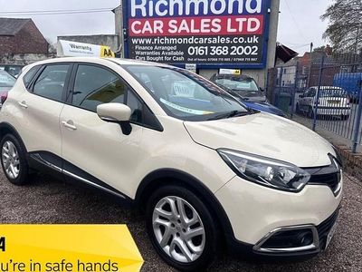 Used Renault Captur Dynamique 90 HP (66 kW) 2014 White SUV